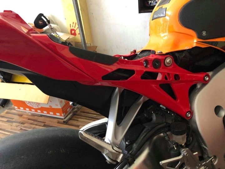 Honda cbr1000rr repsol bản độ nhẹ nhàng đầy sức hút - 6