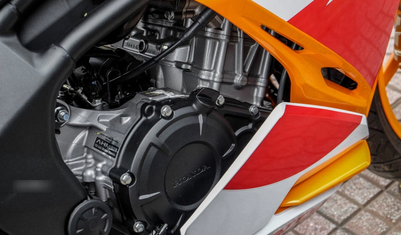 Honda cbr250rr phiên bản repsol 2018 về vn có gì hot - 6