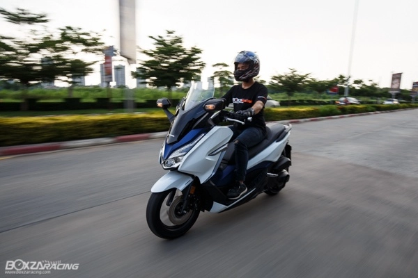 Honda forza 300 2018 premium scooter với công nghệ tiên tiến thiết kế mới hấp dẫn giá 119 triệu vnd - 17