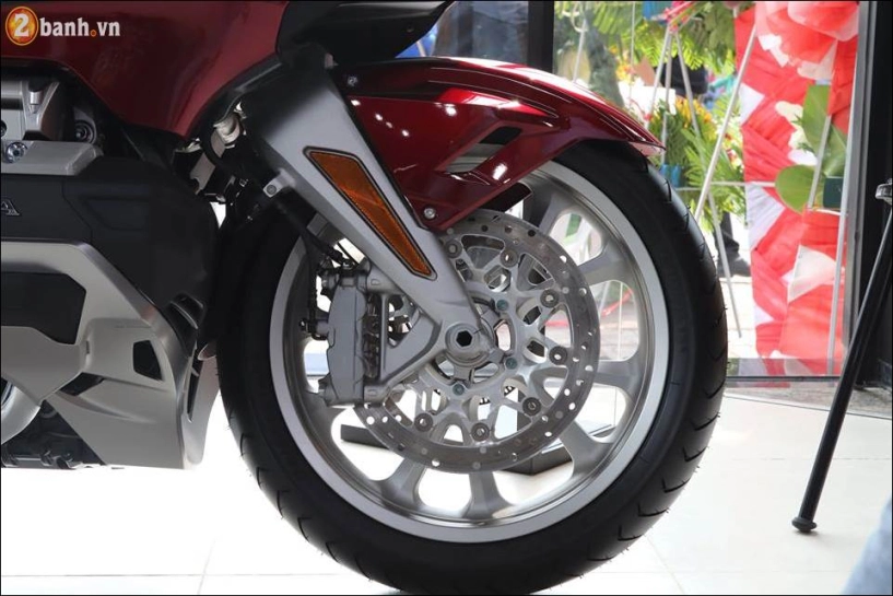 Honda goldwing 2018 giá 12 tỷ vnd tại showroom honda moto việt nam - 10