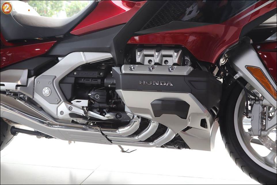 Honda goldwing 2018 giá 12 tỷ vnd tại showroom honda moto việt nam - 11
