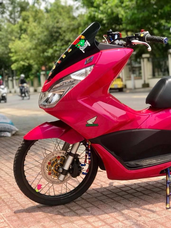 Honda pcx của chàng biker việt lột xác phong cách thái đầy xinh xắn - 5