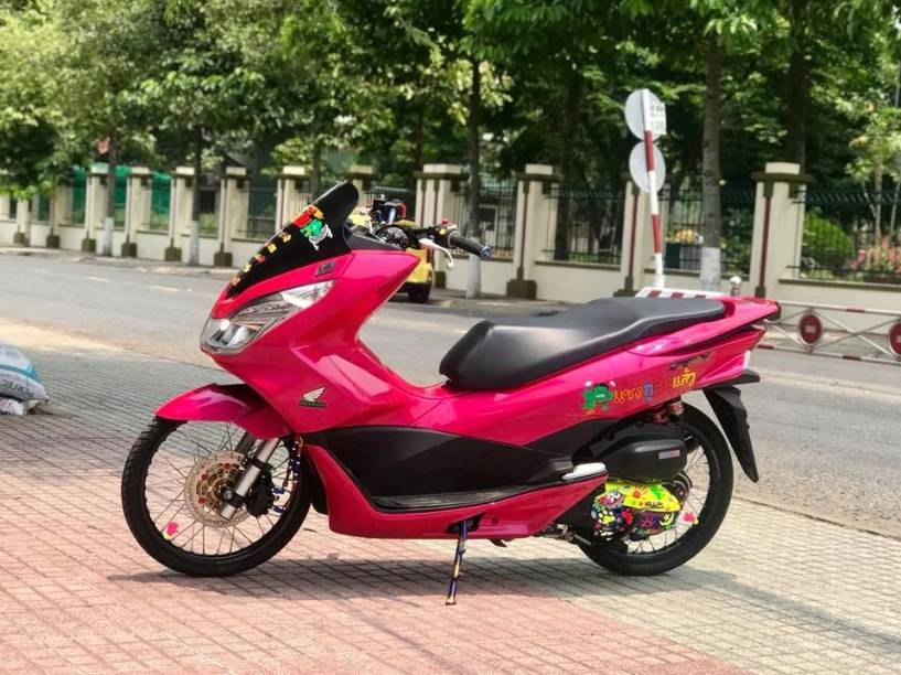 Honda pcx của chàng biker việt lột xác phong cách thái đầy xinh xắn - 9