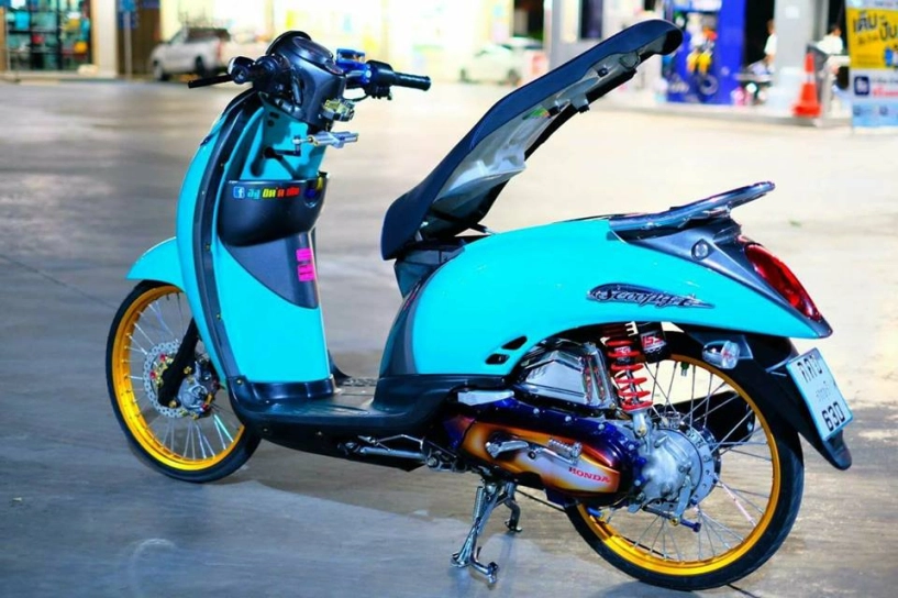 Honda scoopy độ ấn tượng với tone màu xanh nitron của biker nước bạn - 2
