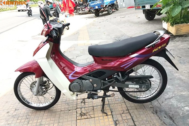 huyền thoại 2 thì suzuki rgv - 8