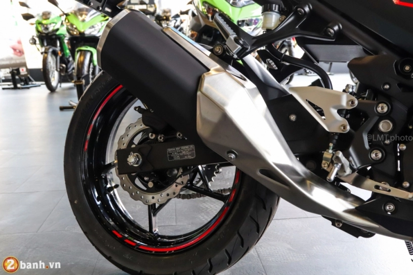 Kawasaki ninja 250 2018 thay thế ninja 300 có giá bán từ 133 triệu đồng - 17