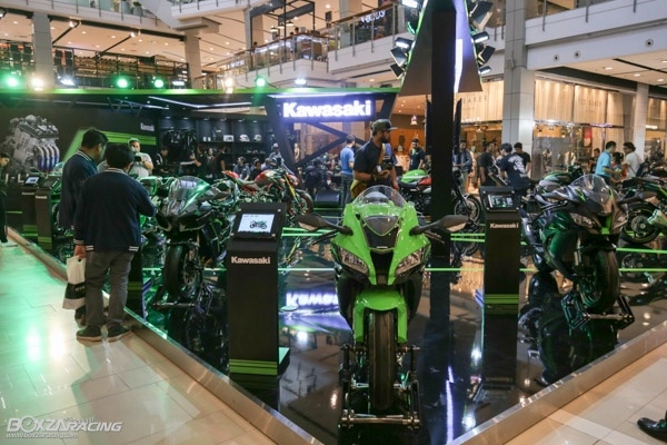 Kawasaki ninja h2 sx se 2018 lộ giá bán - 1