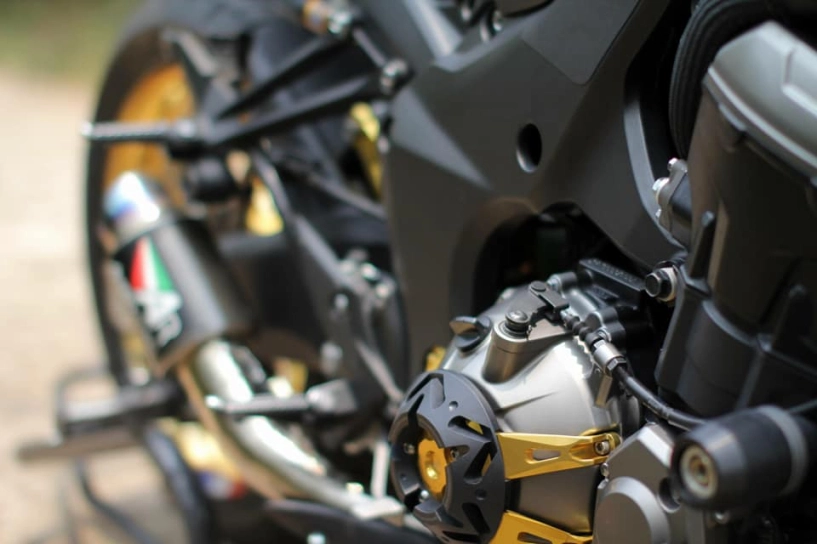 Kawasaki z1000 độ chi tiết với dàn đồ chơi nóng bỏng của biker việt - 5