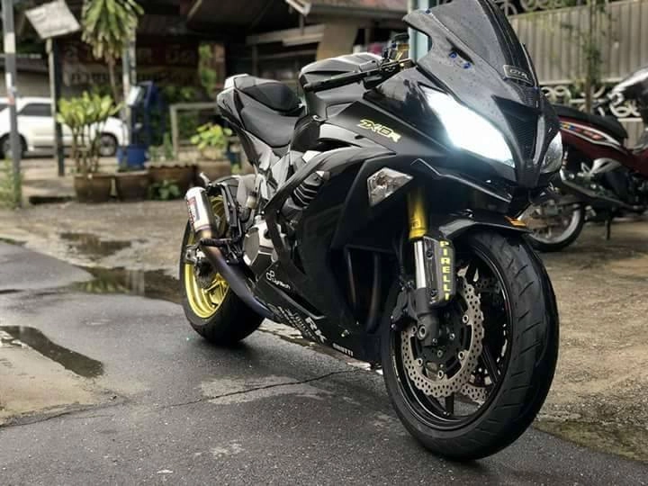 Kawasaki z800 độ hào nhoáng với phong cách sportbike - 5