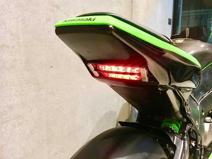 Kawasaki zx-10r chân dung siêu mô tô đình đám trong phân khúc superbike - 10