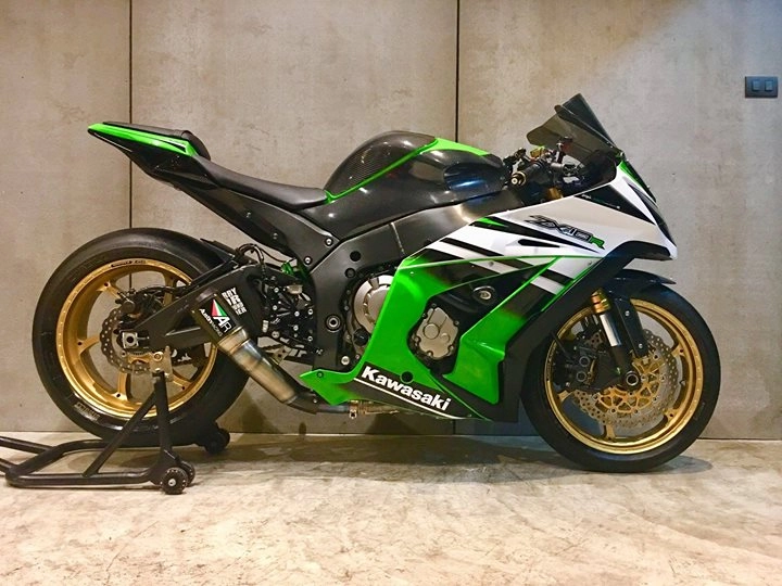 Kawasaki zx-10r chân dung siêu mô tô đình đám trong phân khúc superbike - 12