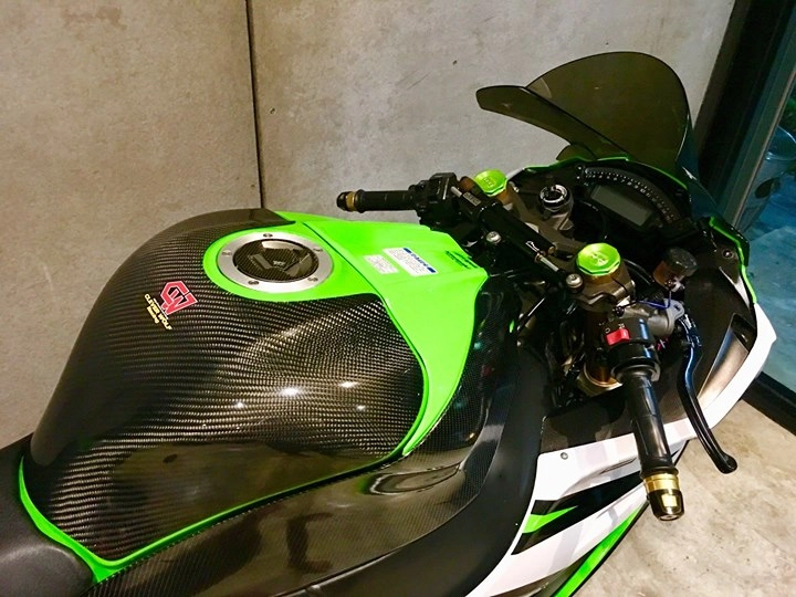 Kawasaki zx-10r chân dung siêu mô tô đình đám trong phân khúc superbike - 3