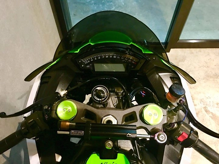 Kawasaki zx-10r chân dung siêu mô tô đình đám trong phân khúc superbike - 4