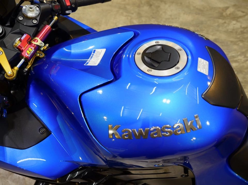 Kawasaki zx-14r hà mã hung tợn qua version race blue - 4