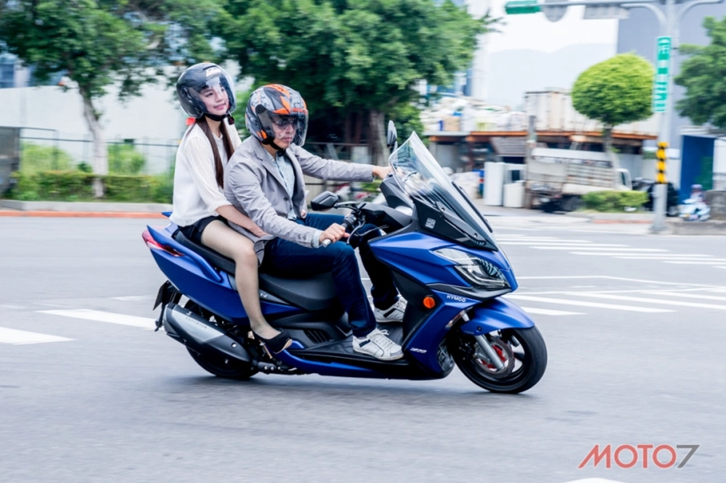 Kymco g dink 300i abs thế hệ mới 2018 - 10