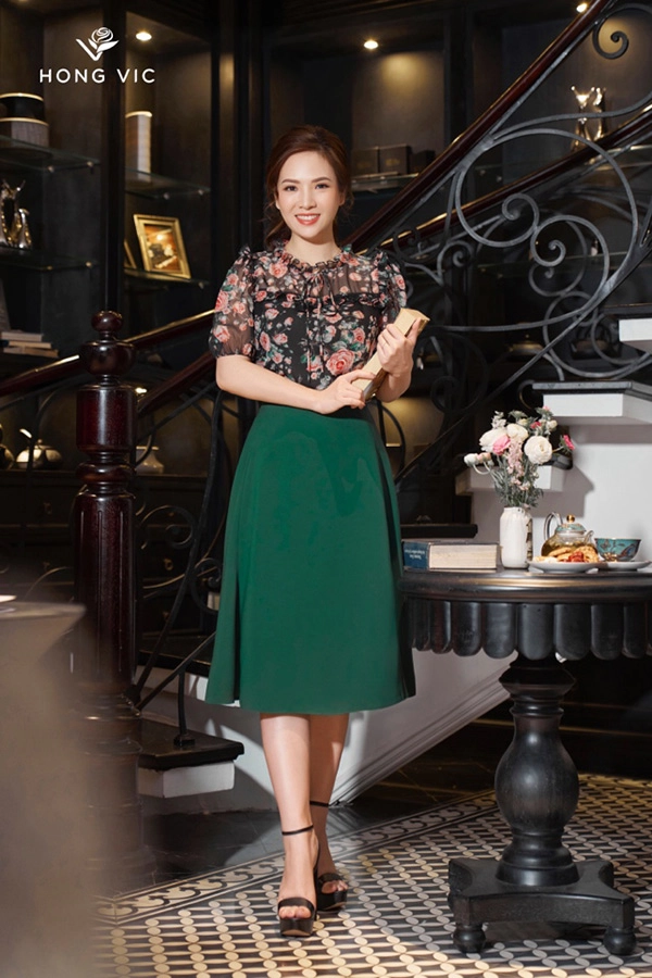 Mc đan lê xinh đẹp tỏa nắng trong bst xuân hè của hong vic fashion - 6