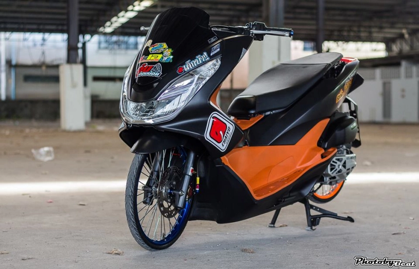 Pcx 150 độ đôi chân teo nhỏ với phong cách chạy sân của biker thái - 9