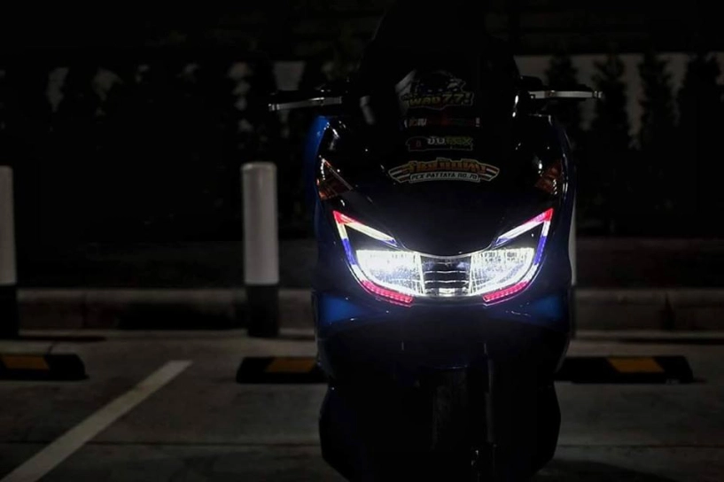 Pcx 150 độ mang ánh mắt hung tợn dưới màn đêm của biker nước bạn - 1