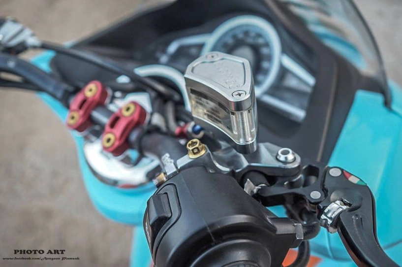 Pcx 150 độ nhẹ đầy đẳng cấp khoe dáng hiên ngang của biker nước bạn - 4