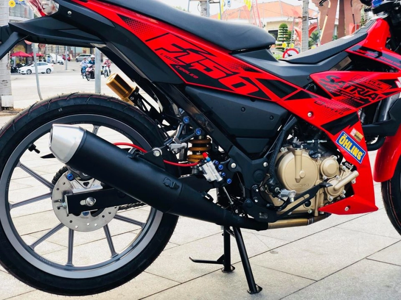 Satria f150 độ đẹp ngất ngây với loạt đồ chơi kiểng của biker bình dương - 9