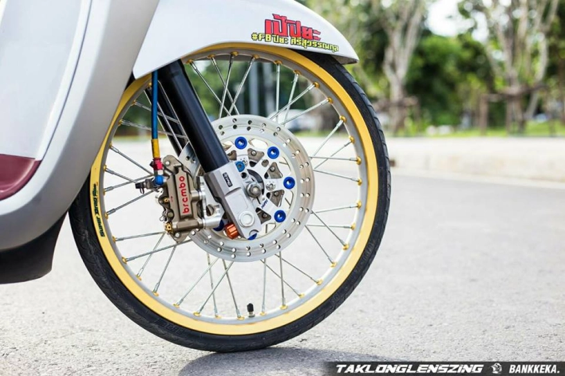 Scoopy độ dàn chân mỏng không tưởng của dân chơi thái - 5