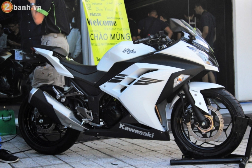 So sánh giữa kawasaki ninja 250 2018 và ninja 300 - 3