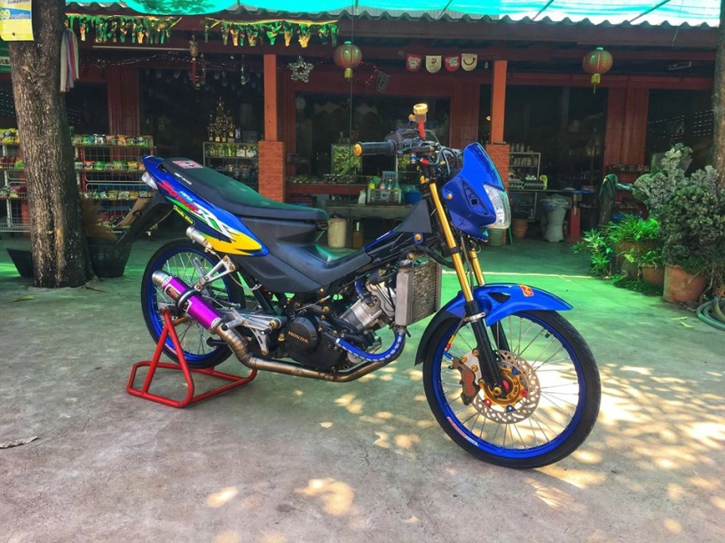 Sonic 125 độ - sự hồi sinh giản đơn gây ấn tượng của biker thailand - 2