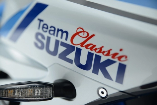 Suzuki gsx-r1000r team classic edition- phiên bản kỉ niệm 33 năm - 5