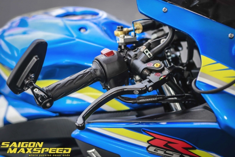 Suzuki gsx r150 độ gây ấn tượng người xem với option đồ chơi đẳng cấp - 4