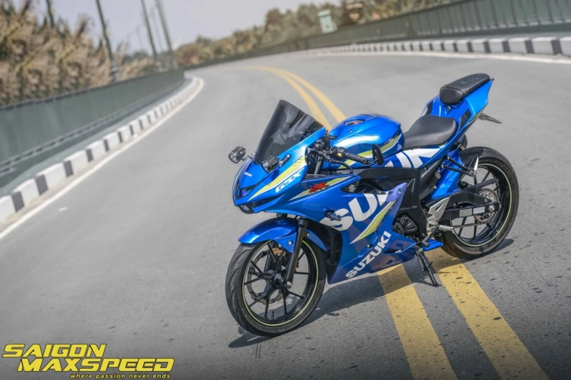 Suzuki gsx r150 độ gây ấn tượng người xem với option đồ chơi đẳng cấp - 11