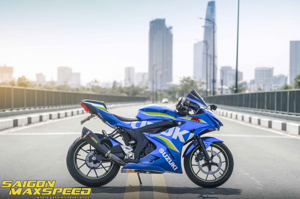 Suzuki gsx r150 độ gây ấn tượng người xem với option đồ chơi đẳng cấp - 12