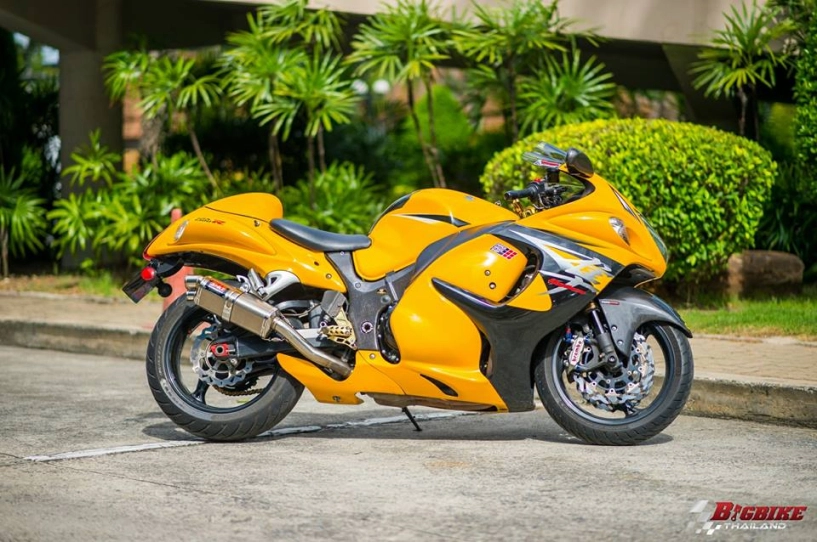 Suzuki hayabusa gsx-r1300 đọ dáng bên hot girl thái - 6