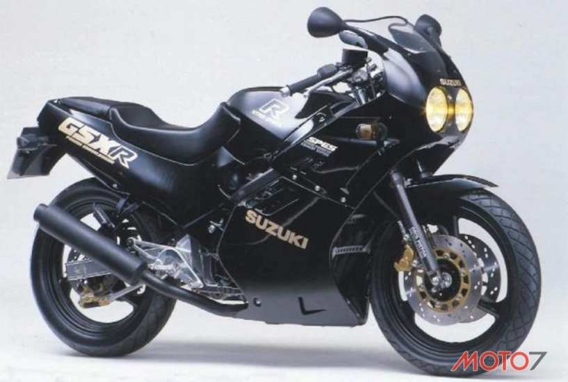 Tổng hợp tất cả các đời của dòng xe suzuki gsx-r series - 7