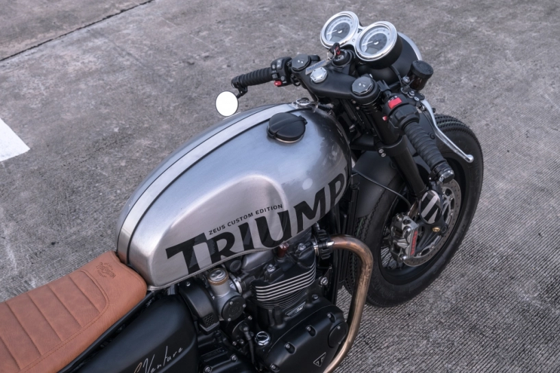 Triumph thruxton 1200 r bản độ cafe racer đến từ zeus custom - 4