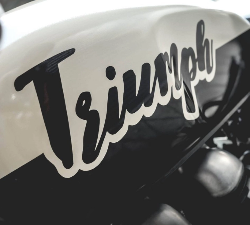 Triumph thruxton 900 bản độ cafe racer đầy cảm hứng - 4