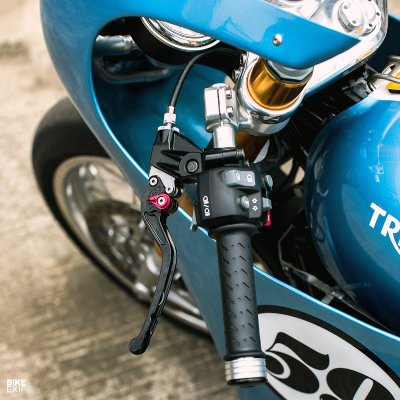 Triumph thruxton trang bị động cơ supercharged với tên gọi phantom blaze - 3