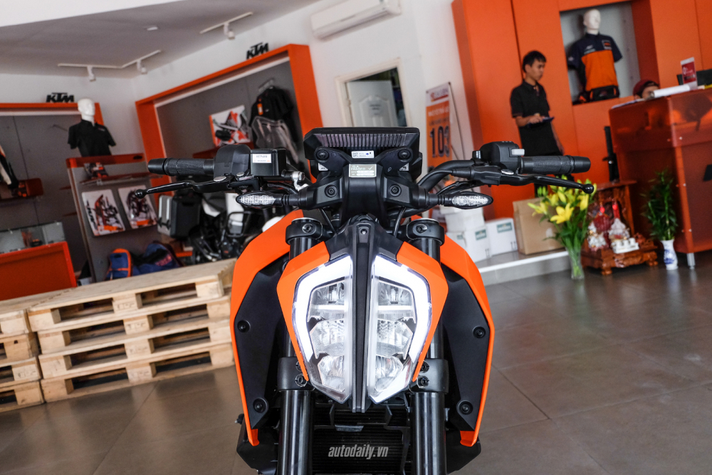 Với 200 triệu nên chọn ktm duke 2018 hay bmw g310r 2018 - 9