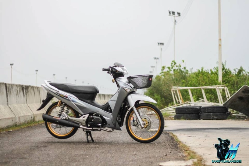 Wave 125i độ giản đơn mang vẻ đẹp quyến rũ trên đất thái - 2