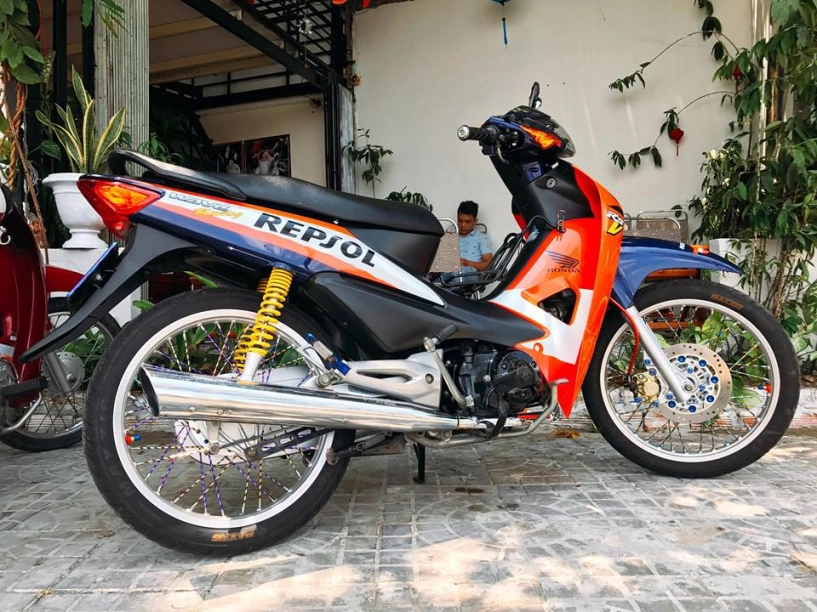 Wave a độ phong cách repsol đầy ấn tượng - 1