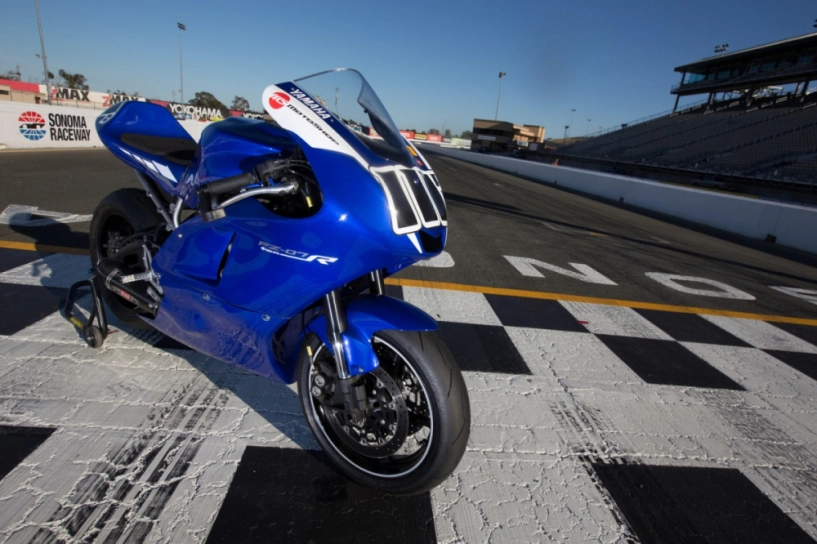 Yamaha mt-07 với phong cách sportbike hoàn toàn mới - 9