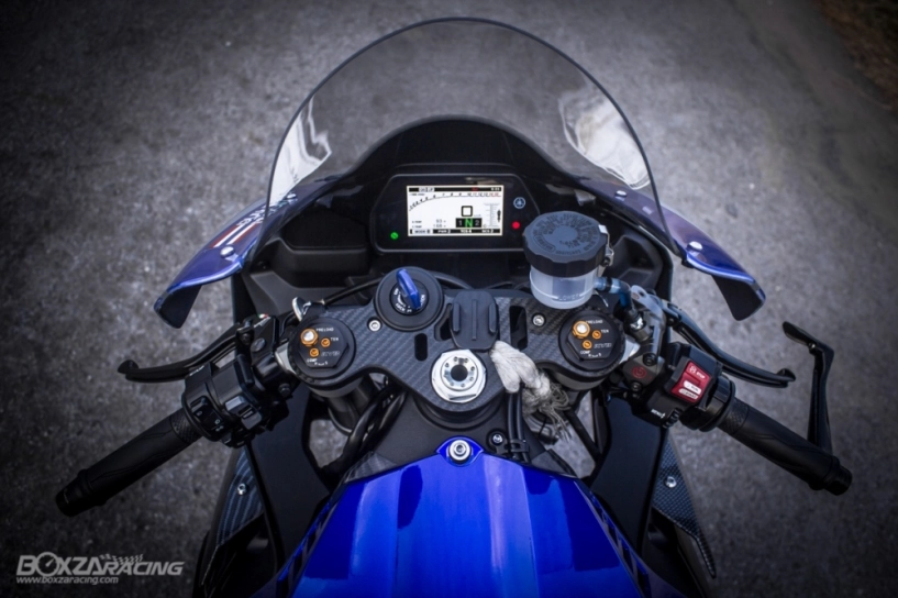 Yamaha r1-cá đuối gai độc đầy xúc cảm qua lần makeover - 7