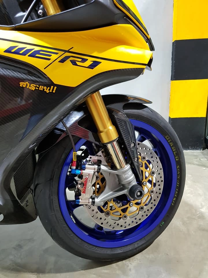 Yamaha r1 độ nổi bật với tông màu yellow sporty - 3