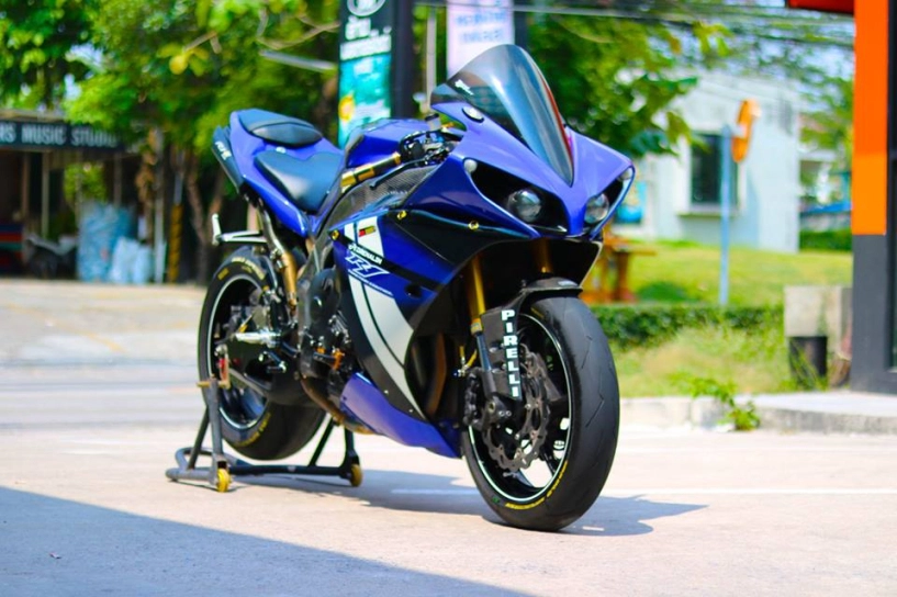 Yamaha r1 superbike danh tiếng trong làng pkl nâng cấp đầy tinh tế - 1