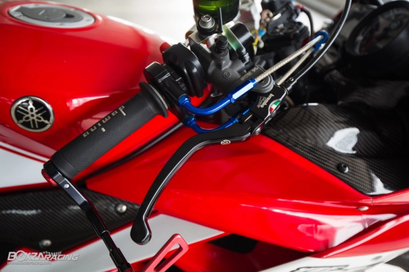 Yamaha r15 độ mang option đồ chơi đậm chất thể thao của biker thái - 4