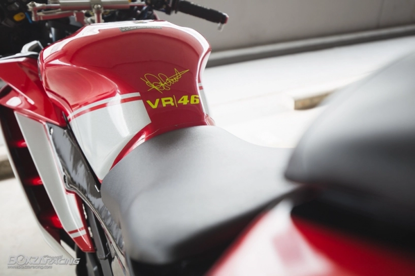Yamaha r15 độ mang option đồ chơi đậm chất thể thao của biker thái - 6