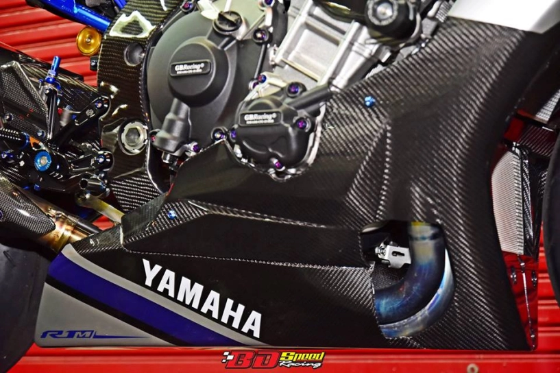 Yamaha r1m đầy sức hấp dẫn với body carbon fiber - 4