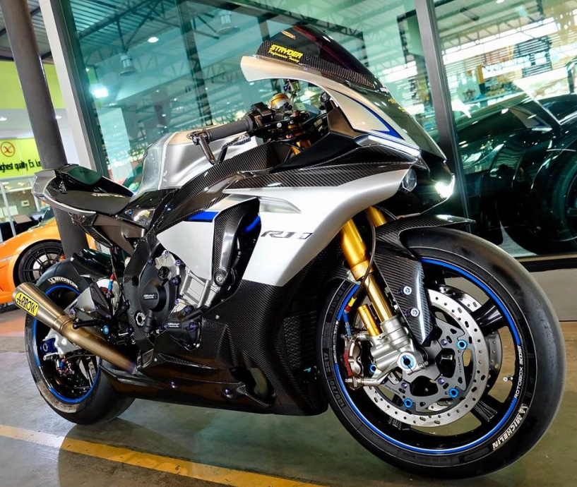 Yamaha r1m đầy sức hút từ cấu hình khủng - 18