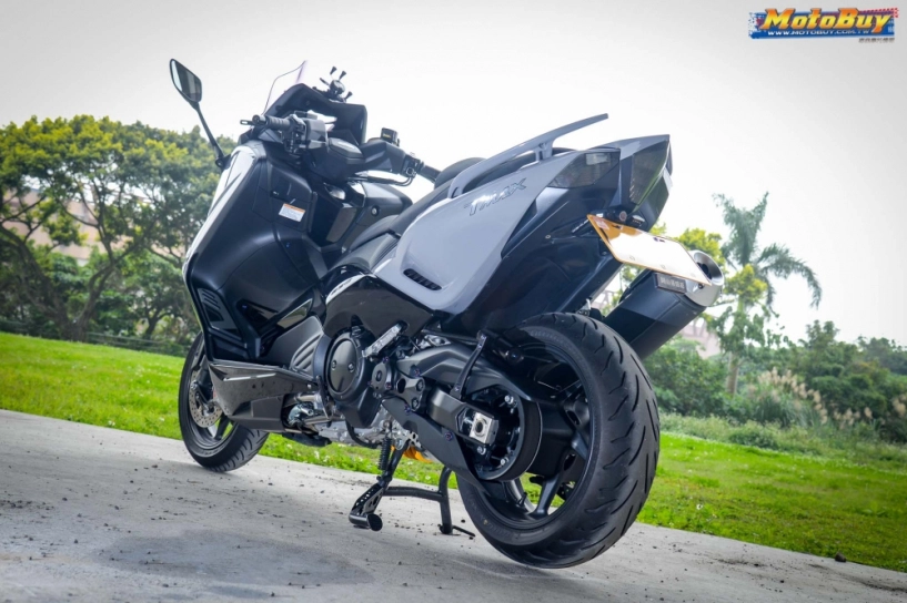 Yamaha tmax lột xác cứng cáp qua version gray wolf - 10