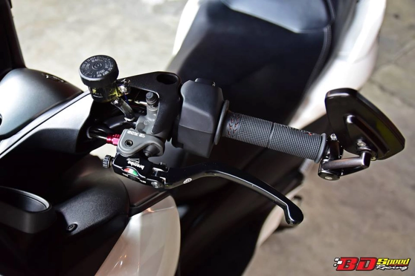 Yamaha x-max300 nâng cấp nhẹ nhàng đầy lôi cuốn - 5