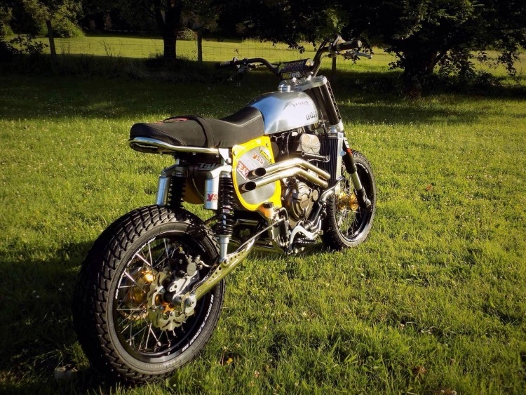Yamaha xsr700 bản độ tracker đến từ wasp motorcycles - 4
